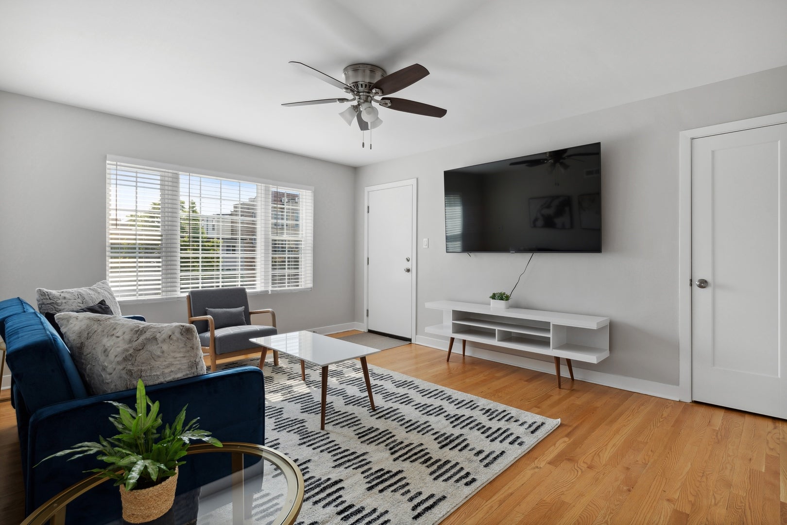136 Ridge Avenue 2