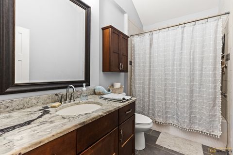 Tiny photo for 123 N Jefferson Street, Batavia, IL 60510 (MLS # 12492305)