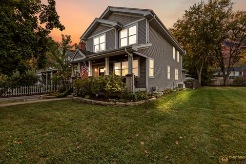 Tiny photo for 123 N Jefferson Street, Batavia, IL 60510 (MLS # 12492305)