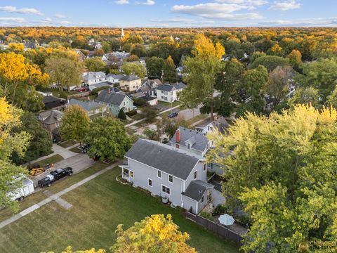 Tiny photo for 123 N Jefferson Street, Batavia, IL 60510 (MLS # 12492305)