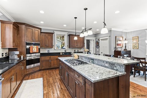 Tiny photo for 123 N Jefferson Street, Batavia, IL 60510 (MLS # 12492305)