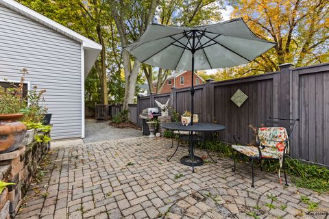 Tiny photo for 123 N Jefferson Street, Batavia, IL 60510 (MLS # 12492305)