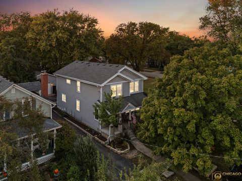 Tiny photo for 123 N Jefferson Street, Batavia, IL 60510 (MLS # 12492305)
