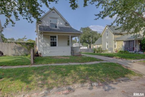 Tiny photo for 2312 W 1ST Street, Davenport, IA 52802 (MLS # QC4257730)