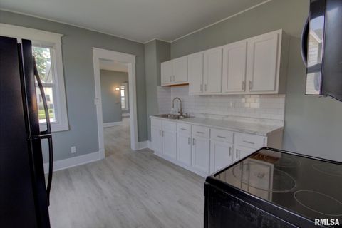 Tiny photo for 2312 W 1ST Street, Davenport, IA 52802 (MLS # QC4257730)