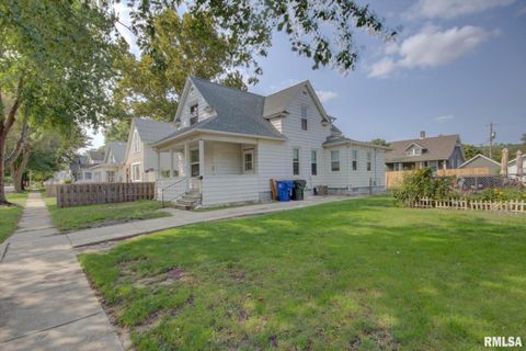 Tiny photo for 2312 W 1ST Street, Davenport, IA 52802 (MLS # QC4257730)