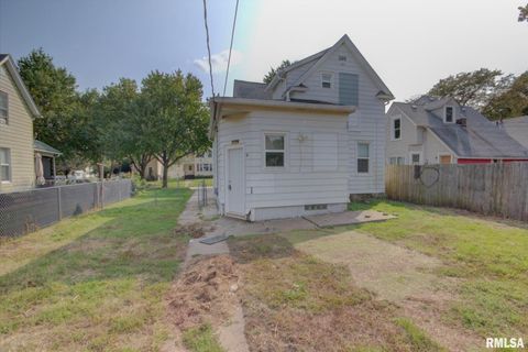 Tiny photo for 2312 W 1ST Street, Davenport, IA 52802 (MLS # QC4257730)