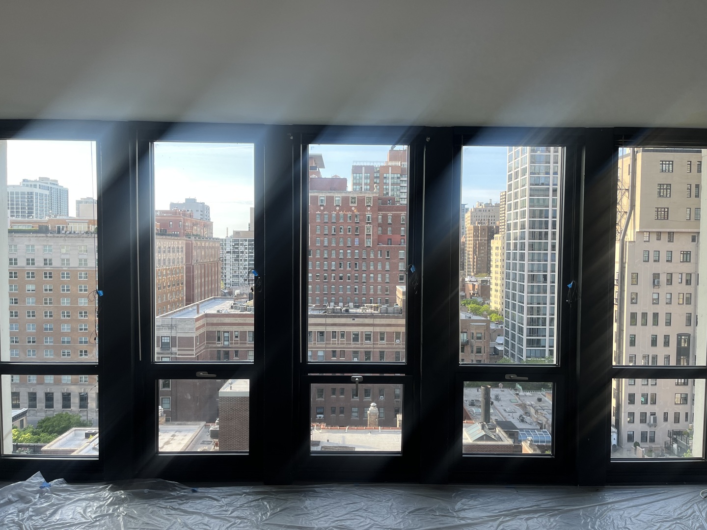 1 E Scott Street 1602