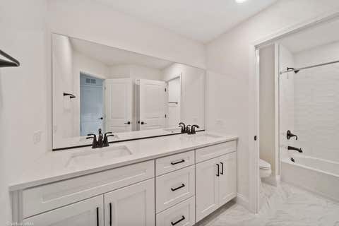 Tiny photo for 6285 Lee Court, Lisle, IL 60532 (MLS # 12691591)