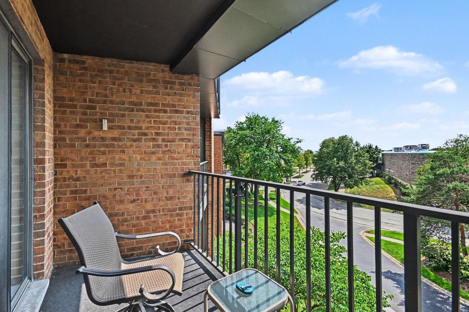 950 E Wilmette Road 408