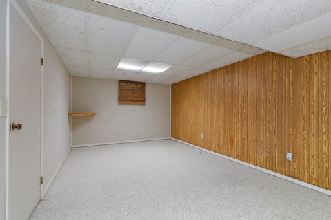 Tiny photo for 1021 Abbey Drive, Crystal Lake, IL 60014 (MLS # 12526783)