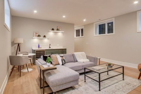 Tiny photo for 3929 N Francisco Avenue, Chicago, IL 60618 (MLS # 12517576)