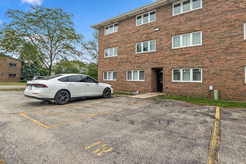 Tiny photo for 9960 W 153rd Street #1W, Orland Park, IL 60462 (MLS # 12734099)