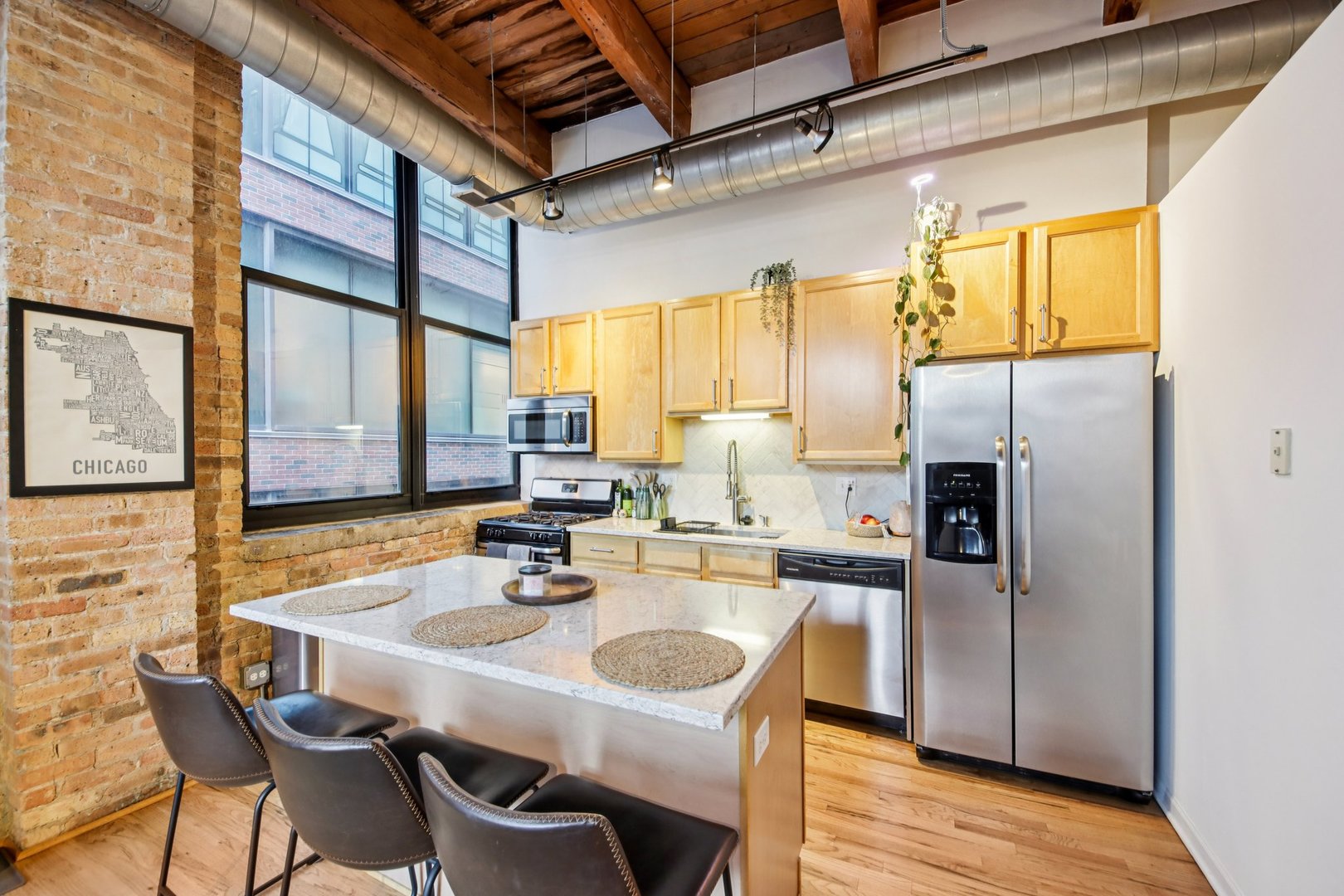 215 N Aberdeen Street B401