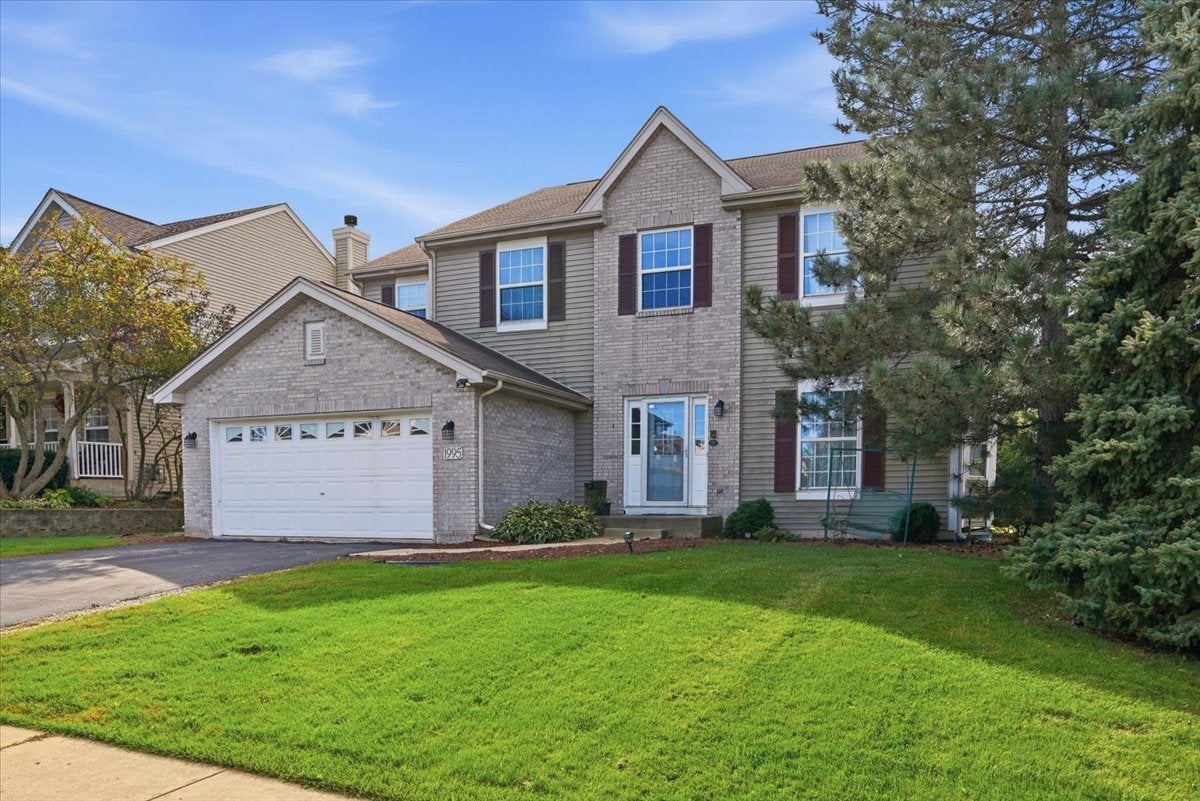 1995 W Meadowview Drive