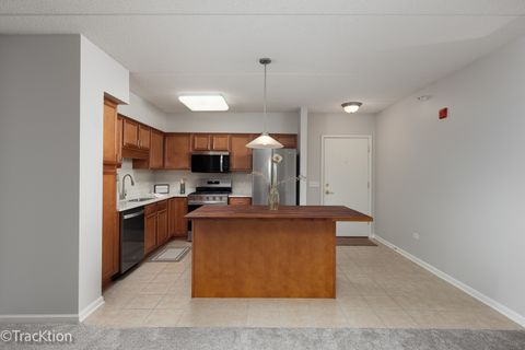Tiny photo for 1 S Lincoln Avenue #301, Lombard, IL 60148 (MLS # 12444005)