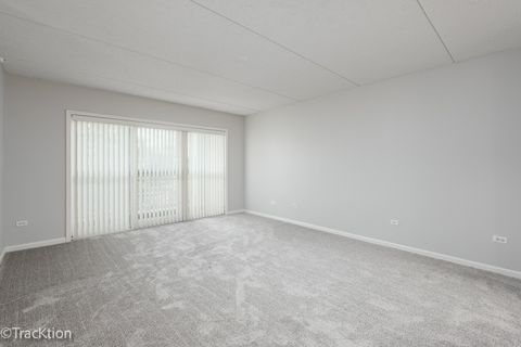 Tiny photo for 1 S Lincoln Avenue #301, Lombard, IL 60148 (MLS # 12444005)