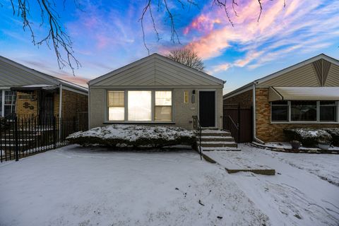 Tiny photo for 4521 S Lawler Avenue, Chicago, IL 60638 (MLS # 12549253)
