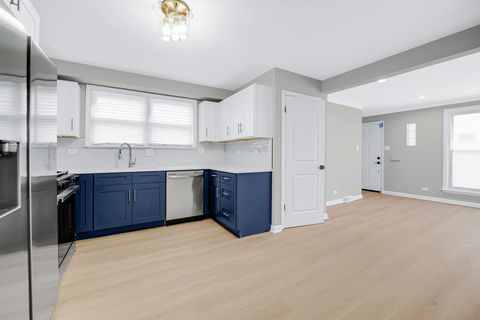 Tiny photo for 4521 S Lawler Avenue, Chicago, IL 60638 (MLS # 12549253)