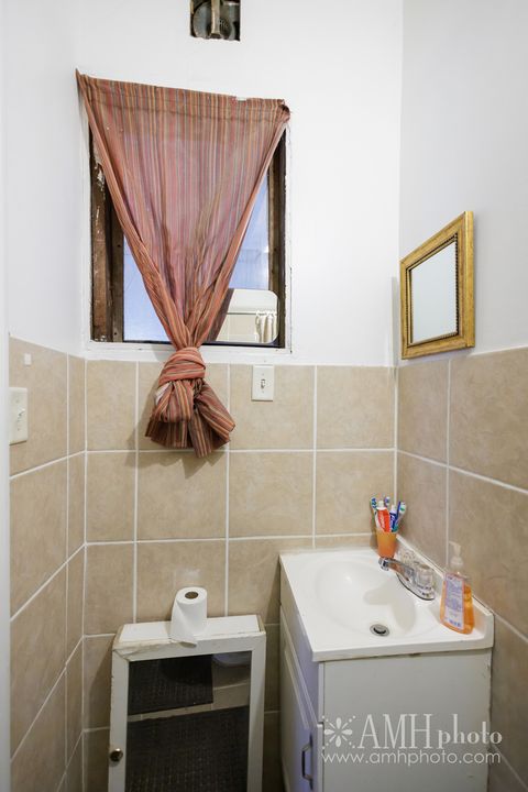 Tiny photo for 139 S Greenwood Avenue, Kankakee, IL 60901 (MLS # 12585635)