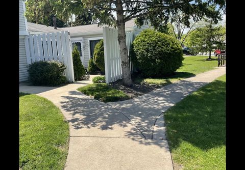 784 Barnaby Place Wheeling IL 60090