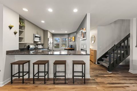 Tiny photo for 1859 Pebble Beach Circle #6, Elk Grove Village, IL 60007 (MLS # 12585300)