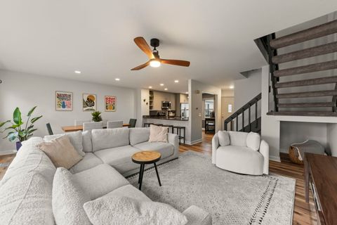 Tiny photo for 1859 Pebble Beach Circle #6, Elk Grove Village, IL 60007 (MLS # 12585300)