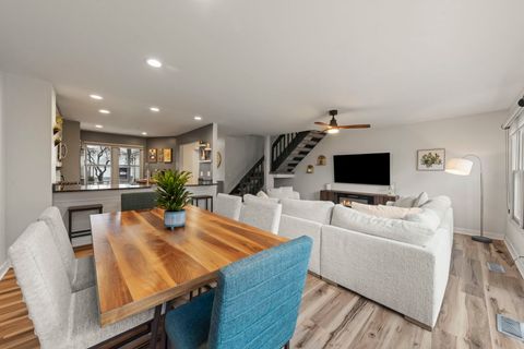 Tiny photo for 1859 Pebble Beach Circle #6, Elk Grove Village, IL 60007 (MLS # 12585300)