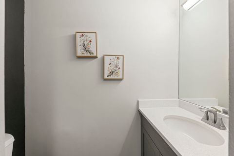 Tiny photo for 1859 Pebble Beach Circle #6, Elk Grove Village, IL 60007 (MLS # 12585300)