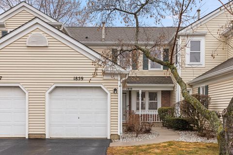 Tiny photo for 1859 Pebble Beach Circle #6, Elk Grove Village, IL 60007 (MLS # 12585300)