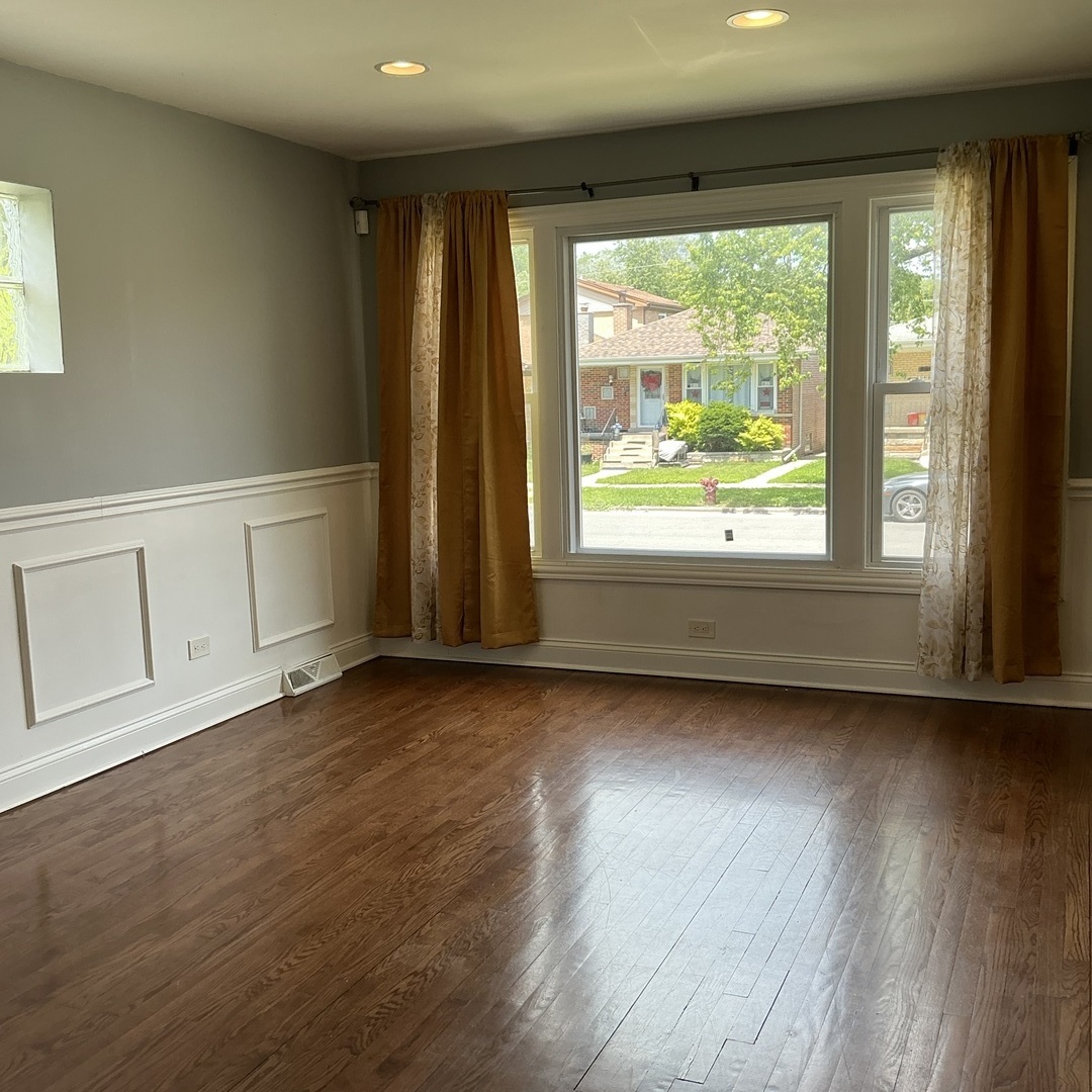 353 E 90th Street