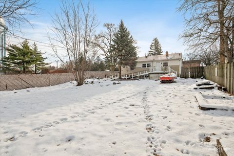Tiny photo for 58 E 55th Street, Westmont, IL 60559 (MLS # 12538183)