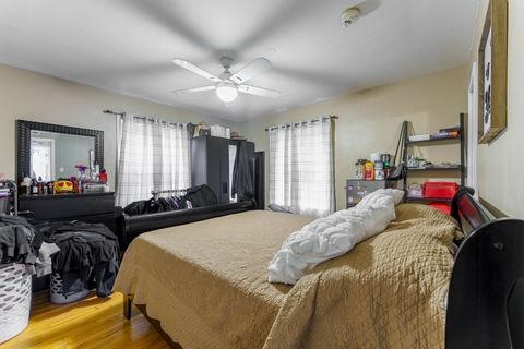 Tiny photo for 131 Elmwood Avenue #2N, Evanston, IL 60202 (MLS # 12570540)