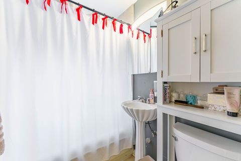 Tiny photo for 131 Elmwood Avenue #2N, Evanston, IL 60202 (MLS # 12570540)