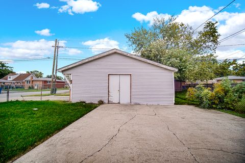 Tiny photo for 14501 Tripp Avenue, Midlothian, IL 60445 (MLS # 12498387)
