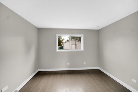 Tiny photo for 14501 Tripp Avenue, Midlothian, IL 60445 (MLS # 12498387)