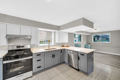 Tiny photo for 14501 Tripp Avenue, Midlothian, IL 60445 (MLS # 12498387)