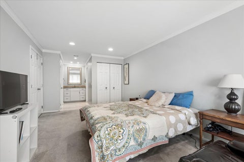 Tiny photo for 901 Hinman Avenue #3B, Evanston, IL 60202 (MLS # 12673719)