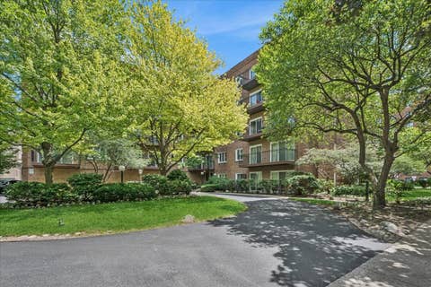 Tiny photo for 901 Hinman Avenue #3B, Evanston, IL 60202 (MLS # 12673719)