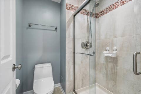 Tiny photo for 901 Hinman Avenue #3B, Evanston, IL 60202 (MLS # 12673719)