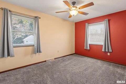 Tiny photo for 4 MANOR Court, Eldridge, IA 52748 (MLS # QC4269768)