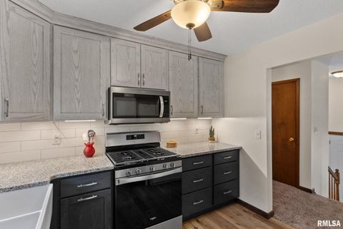 Tiny photo for 4 MANOR Court, Eldridge, IA 52748 (MLS # QC4269768)