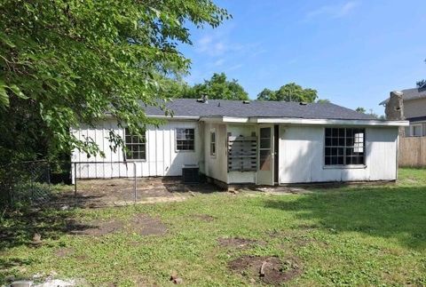 Tiny photo for 403 W James Street, Dwight, IL 60420 (MLS # 12449146)