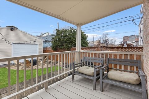 Tiny photo for 3306 N Lawndale Avenue, Chicago, IL 60618 (MLS # 12550978)