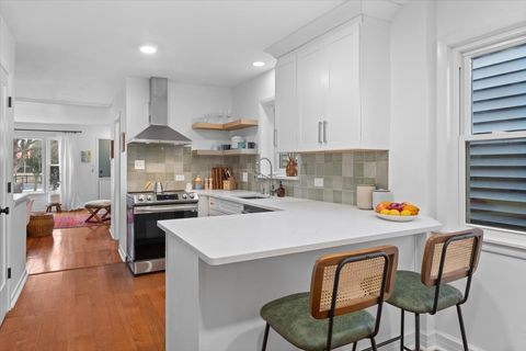 Tiny photo for 3306 N Lawndale Avenue, Chicago, IL 60618 (MLS # 12550978)