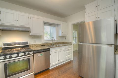 Tiny photo for 724 S 5th Street, St. Charles, IL 60174 (MLS # 12498869)