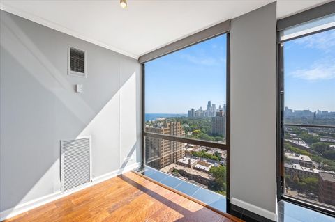 Tiny photo for 345 W Fullerton Parkway #2605, Chicago, IL 60614 (MLS # 12472667)