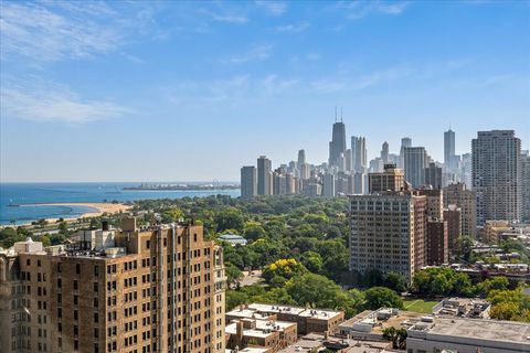 Tiny photo for 345 W Fullerton Parkway #2605, Chicago, IL 60614 (MLS # 12472667)