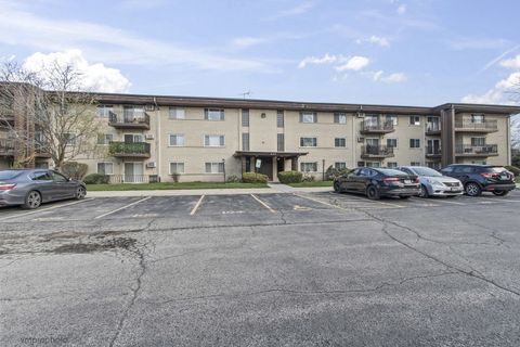 Photo of 435 S Cleveland Avenue #307, Arlington Heights, IL 60005 (MLS # 12557701)