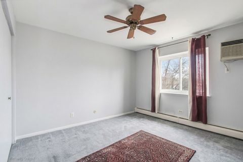 Tiny photo for 435 S Cleveland Avenue #307, Arlington Heights, IL 60005 (MLS # 12557701)